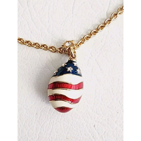 Joan Rivers Gold Tone Enamel USA Flag Patriotic Egg Pendant Necklace 32" - Picture 5 of 7